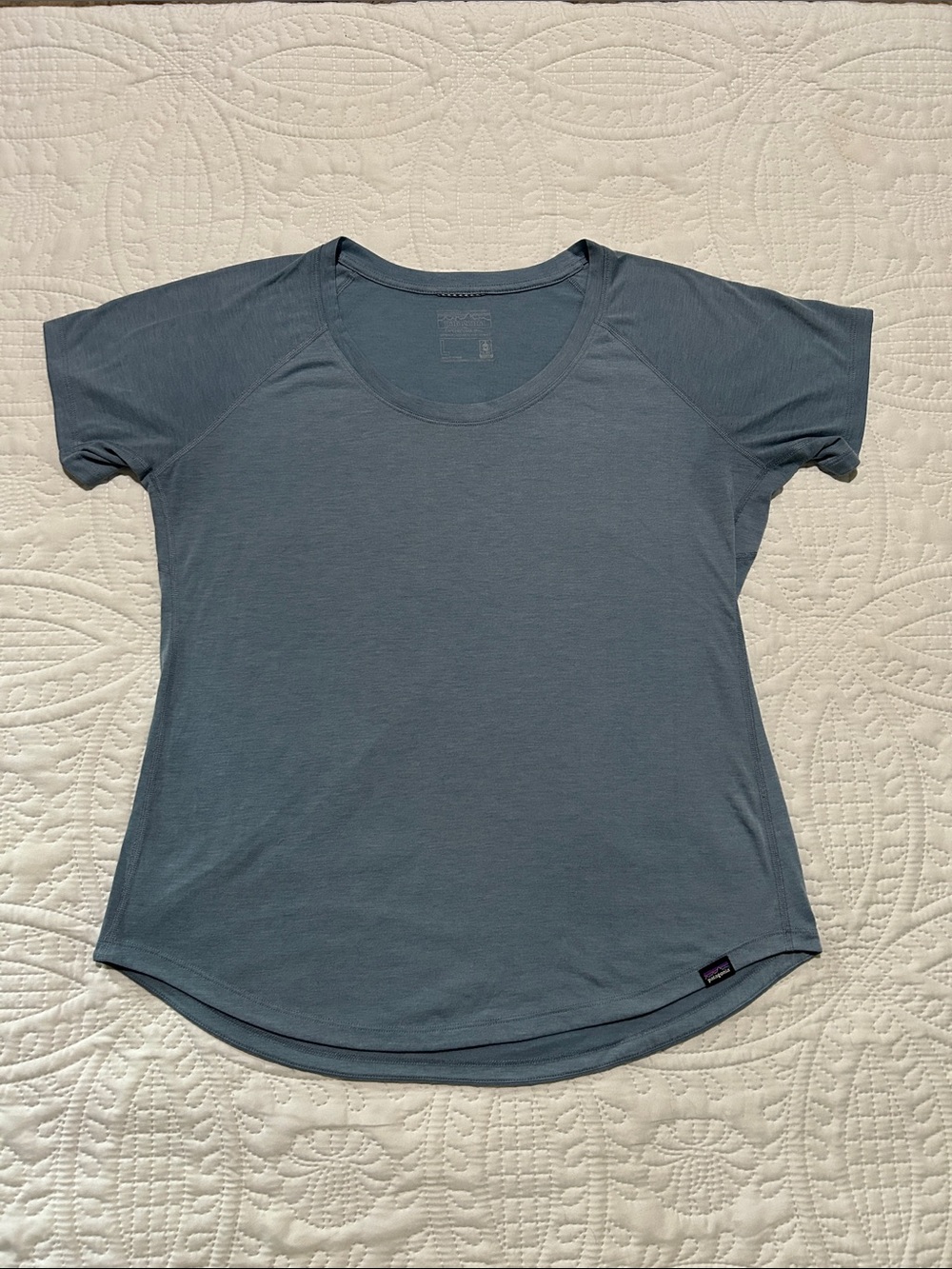 Patagonia Women's Capilene Cool Trail short sleeve - Light Blue Sz: L